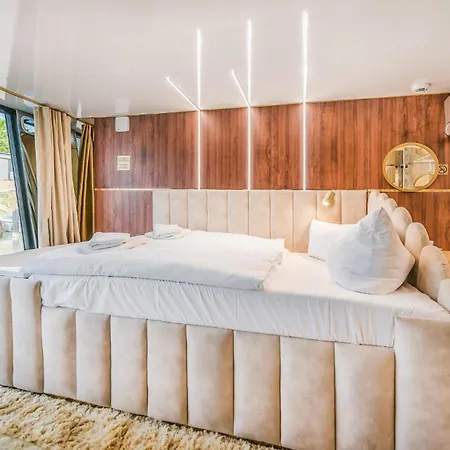 Hausboot Relax Sagard