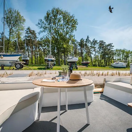 Hausboot Relax 4*