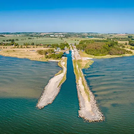 Ботель Hausboot Relax