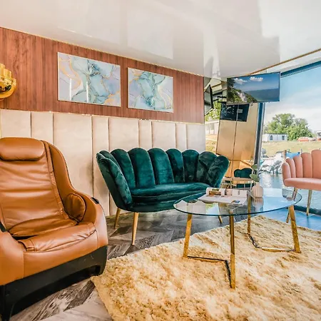 Hausboot Relax Ботель Загард